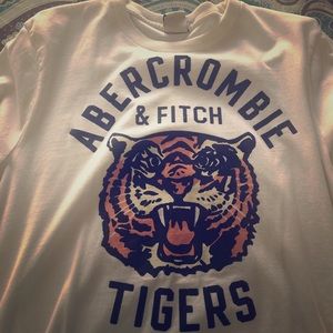 Abercrombie T shirt